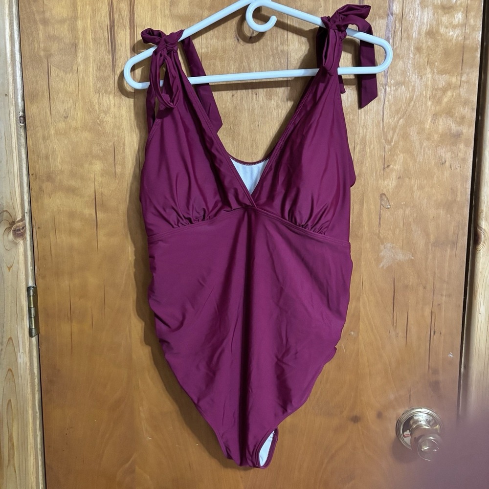 one‎ piece Maternity Pregnancy swimsuit Size Medium Maroon
